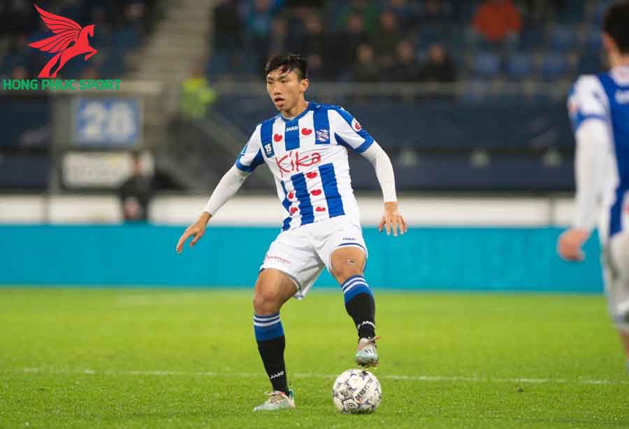 doan-van-hau-thi-dau-cho-SC-Heerenveen