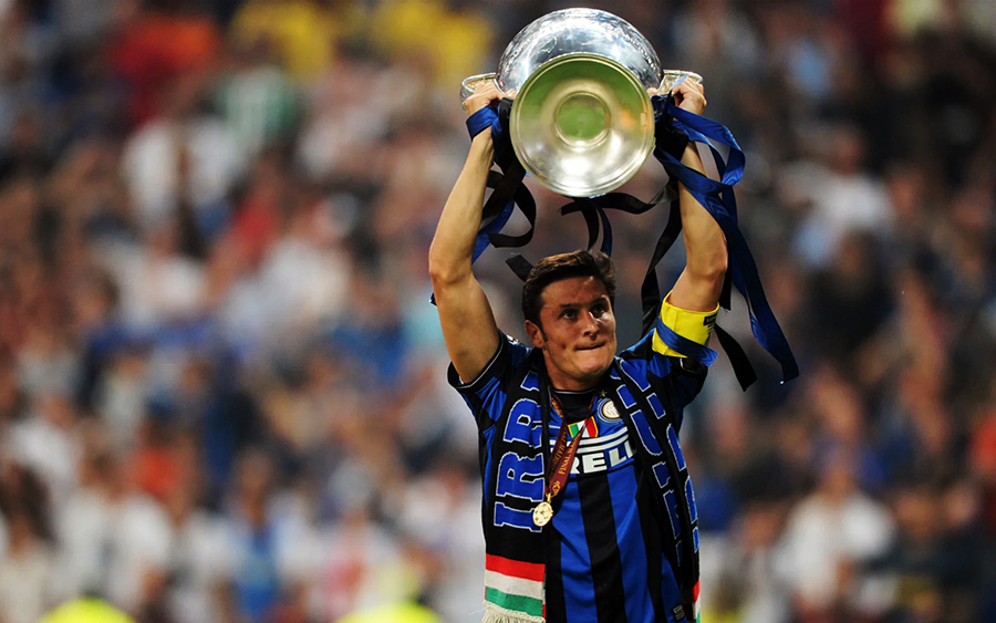 javier-zanetti-huyen-thoai-ao-so-8-bong-da-the-gioi