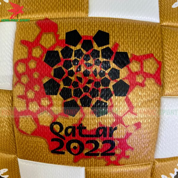 qua-bong-da-wolrd-cup-2022-quatar-mau-3-trang-nau-4