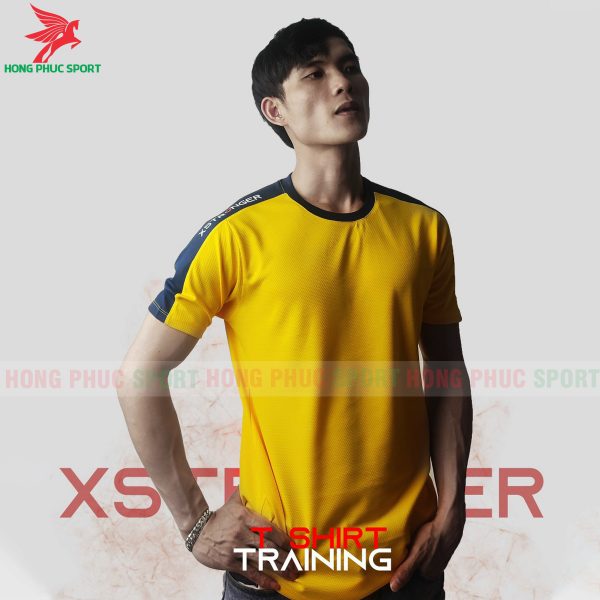 ao-bong-da-khong-logo-xstronger-training-mau-vang