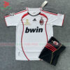 ao-dau-cau-lac-bo-ac-milan-mua-giai-cu-san-khach-hang-thai-1