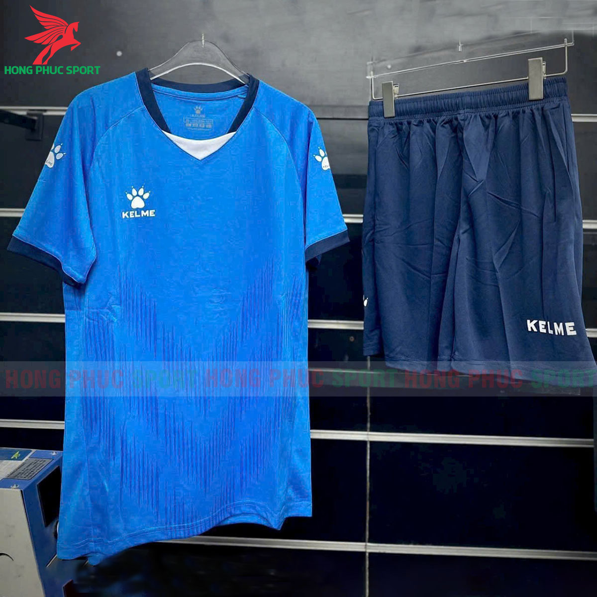 bo-quan-ao-bong-da-kelme-wave power 3801096-mau-xanh-duong