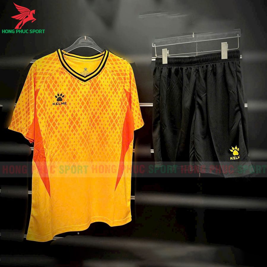 bo-quan-ao-bong-da-kelme-yiling-baer-ma-8551zb11087-mau-cam
